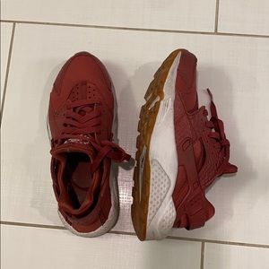 Nike Air Huarache Sneakers